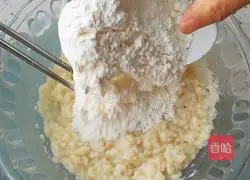 Illustration of how to make bean dregs rolls 2