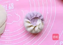 Illustration of how to make purple sweet potato two-color buns 17