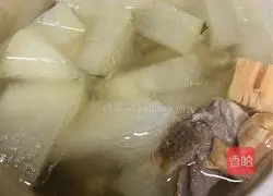 Illustration of how to make Scallop, Winter Melon and Pork Ribs Soup 6