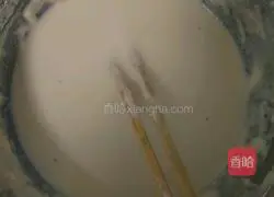 Illustration of how to make fried pancakes with garlic sauce 2