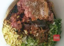 Illustration of how to make kidney bean stuffed buns 3