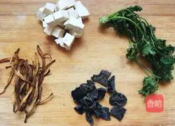 Illustration of a nutritious new way to eat instant spicy spicy soup 1