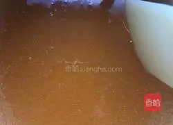 Illustration of how to make rock sugar and snow pear lollipops 2