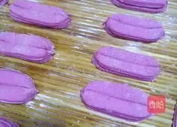Illustration of how to make dragon fruit fried dough sticks 10