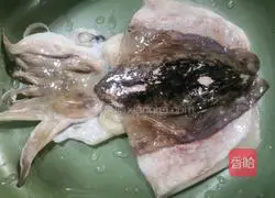 Illustration of how to make cuttlefish soup on the first day of the first lunar month 2