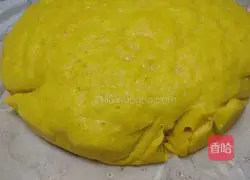 Illustration of how to make millet pumpkin hair cake 8