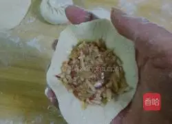 Illustration of how to make beef and radish stuffed buns 10