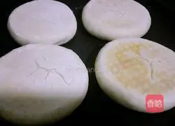 Illustration of how to make Roujiamo 10