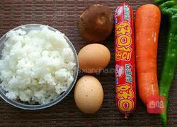 Gold Illustration of how to make egg fried rice 1