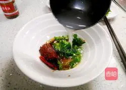 Illustration of how to make hot mutton fat noodle soup 4