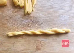 Egg small twist Illustration of how to do it 9