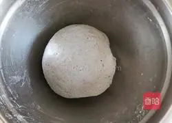 Illustration of making handmade black sesame steamed buns 4
