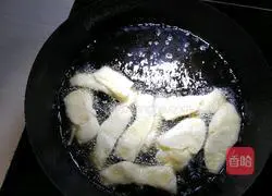 Illustration of how to make fried dough sticks 5