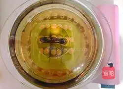 Illustration of how to make little frog hair cake 2