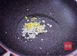 Cucumber and egg fried pork slices Illustration of how to do it 7