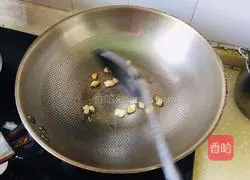 Illustration of how to make mustard green meat soup 3