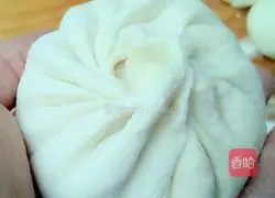 Illustration of how to make sauced pork buns 7