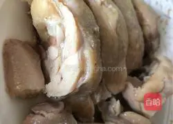 Illustration of how to make spicy chicken with saliva 2