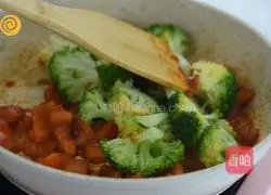 Illustration of how to make broccoli and tomato soba noodles 8