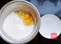 Illustration of how to make rings for Zibo snacks 1