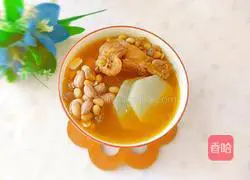 Illustration of how to make peanut, soybean and white radish chicken soup 1