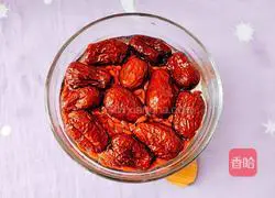 Corn and red dates Illustration of how to make winter melon and fish soup 3