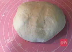 Illustration of how to make golden and silver milk-flavored steamed buns 4