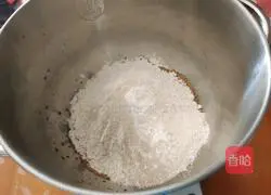 Illustration of how to make brown sugar steamed buns 3