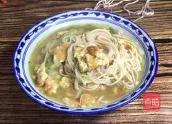Illustration of how to make radish and egg noodle soup 9
