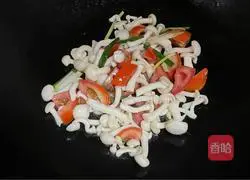 Illustration of how to make tomato, seafood and mushroom soup 6