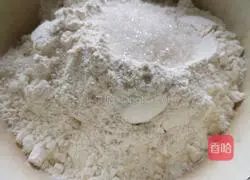 Illustration of how to make plain steamed buns 1