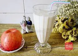 Illustration of making soybean, almond and oatmeal drink 10