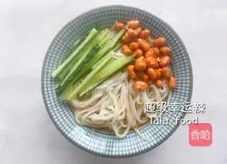 Illustration of how to make hot and sour cold noodles 7