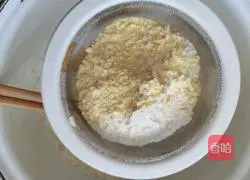 Illustration of how to make sweet and soft cornmeal waffles 4