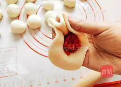 Beef Brisket Wheat Illustration of how to make spike-shaped buns 15