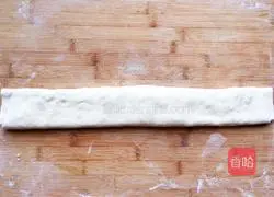 Illustration of how to make chive flower rolls 9