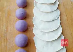 Illustration of how to make purple potato blossom steamed buns 8
