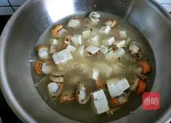 Illustration of how to make scallop and tofu soup 5