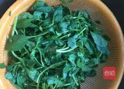 Illustration of how to make mushroom and vegetable buns 4