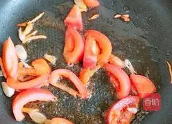 Illustration of tomato and chicken breast meatball soup 3