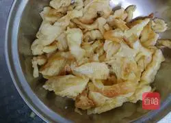 Illustration of how to make scrambled eggs with green onions 4