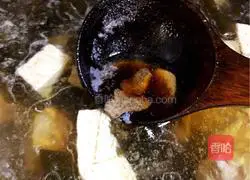 kelp Illustration of how to make bone tofu soup 9