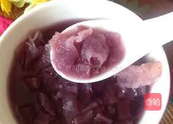 Illustration of how to make purple sweet potato and white fungus soup 5