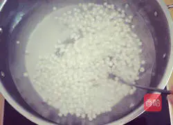 Illustration of how to make dragon fruit milk and sago 2