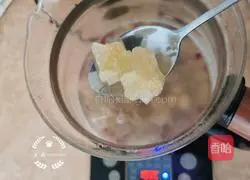 Tremella lotus seed and pomegranate soup recipe 8