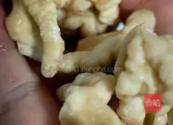 Illustration of making black sesame paste 3