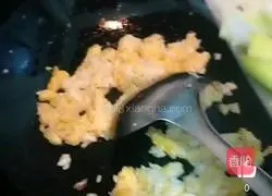 Illustration of how to make egg noodles 2