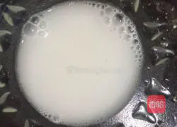 Illustration of how to make broad bean and egg soup 3