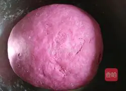 Illustration of how to make purple buns 8