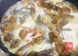 Illustration of how to make matsutake chicken soup 5